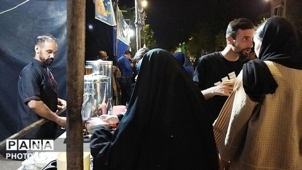 موکب شهدای روستای آهوان در هشتاد و نهمین شب از اجتماعات مردمی 