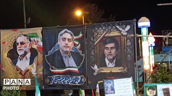 دهه نودی های پای انقلاب