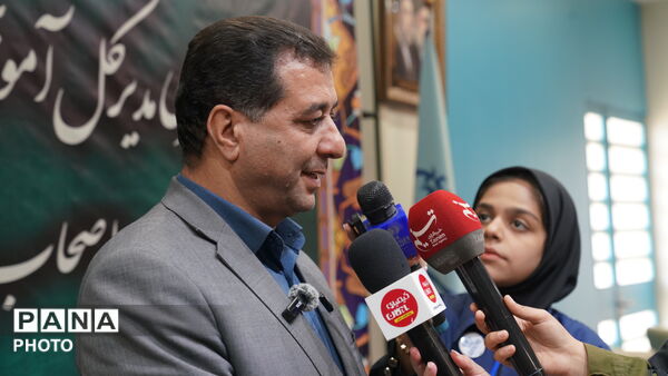 نشست خبری مدیرکل آموزش‌وپرورش استان با اصحاب رسانه 