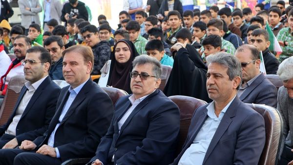 صبحی که مدرسه، حال‌وهوای انقلاب گرفت

