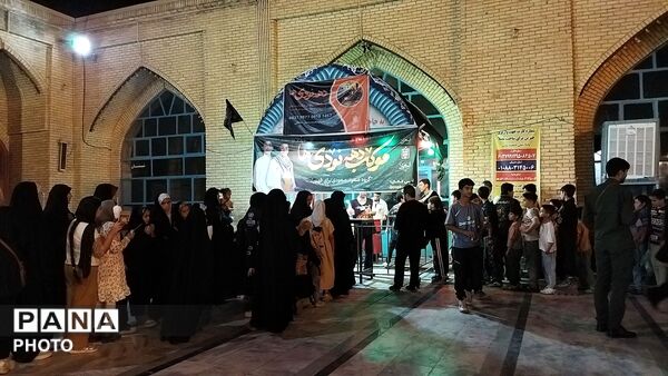 موکب دهه نودی ها در نود و نهمین شب از اجتماعات مردمی نیشابور 