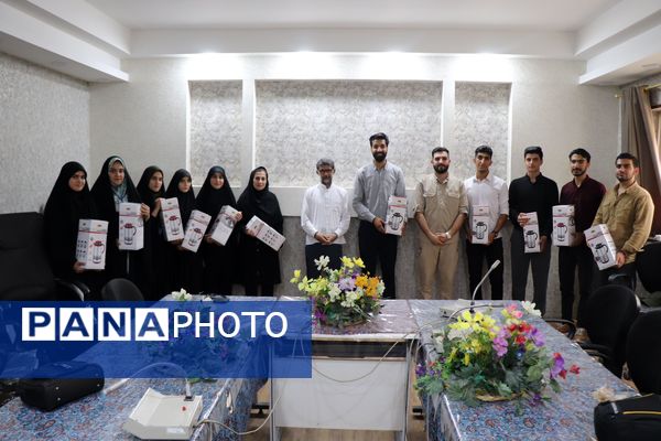 تجلیل از خبرنگاران مرکز استان چهارمحال بختیاری