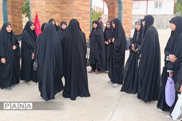 اعزام دانش‌آموزان و دانشجویان بجنوردی به مشهد برای حضور در آیین تشییع پیکر رهبر شهید
