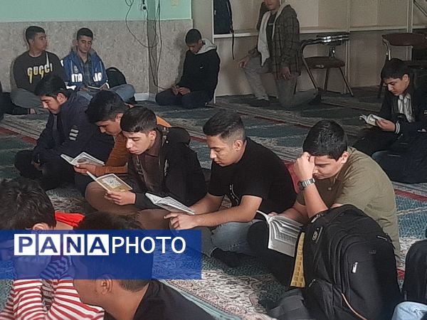 اولین مراسم زیارت عاشورای  دبیرستان شاهد ابوذر غفاری نیشابور به‌مناسبت شهادت شهید سید حسن نصرالله 