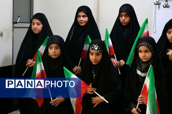 دیدار کمیته خادم شهدا شهرستان ملارد با خانواده شهید محمد شاهوردی