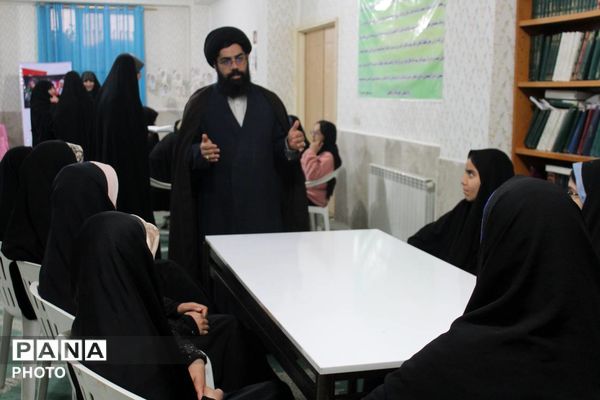 افتتاحیه پاتوق دخترانه نوجوان مبارز در آشخانه