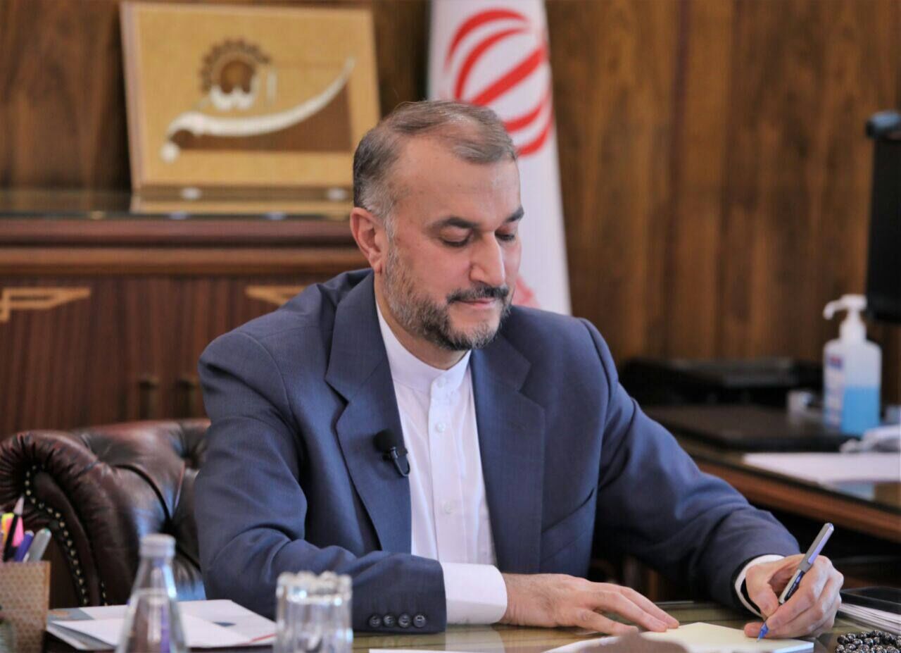 تبریک امیرعبداللهیان به مناسبت هفته بزرگداشت سربازان گمنام امام زمان (عج)