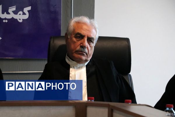 نشست خبری هیأت مدیره کانون وکلای دادگستری فارس و کهگیلویه بویر احمد با اصحاب رسانه