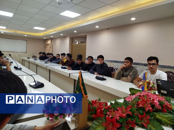 برگزاری جلسه هماهنگی تشکل های دانش‌آموزی دردبیرستان نمونه دولتی شیخ مفیدناحیه یک اردبیل 