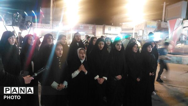 تجمع در روستای کندرود با حضور پرشور معلمان و دانش‌آموزان مدرسه هاجر 