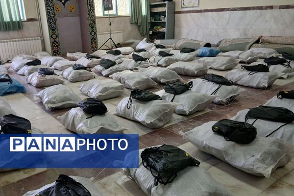 لبخند مهر علوی در تویسرکان اجرا شد؛ همدلی برای آینده دانش‌آموزان نیازمند