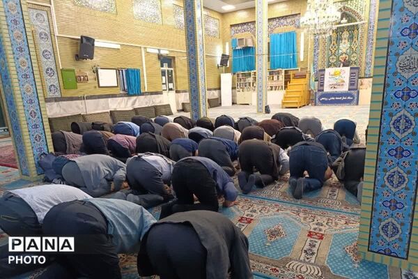  آیین عید قربان با حضور نمازگزاران در مسجد علی‌ابن‌ابی‌طالب(ع) رودهن