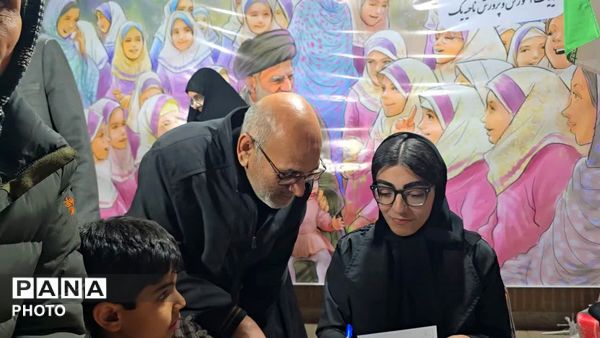 موکب آموزش و پرورش ناحیه یک یزد در تجمع عزاداری رهبر انقلاب