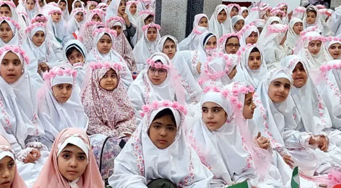 جشن تکلیف فرشته‌های حاج رحیم خالصی