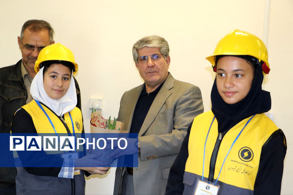 آیین تجلیل از سفیران انرژی برتر نیروگاه سیکل ترکیبی در شهرستان شیروان