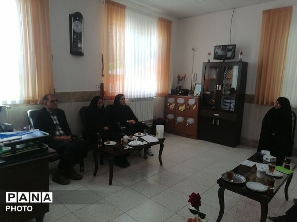 بازدید کارشناسان  آموزش و پرورش خلیل آباد از آموزشگاه زهرا عبداللهیان