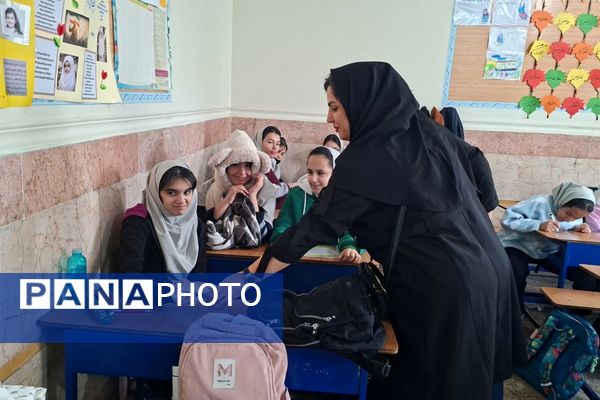 شوق انتظار دیدار منجی عالم بشریت در قلب‌های دانش‌آموزان زینبیه۲