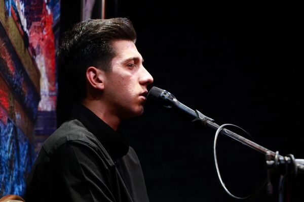 خروش نوجوانان کاشمری در عزای شب هفتم