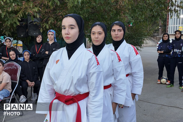 آیین افتتاحیه سی و پنجمین دوره مسابقات ورزشی دانش آموزان دختر کشور در کرمانشاه 