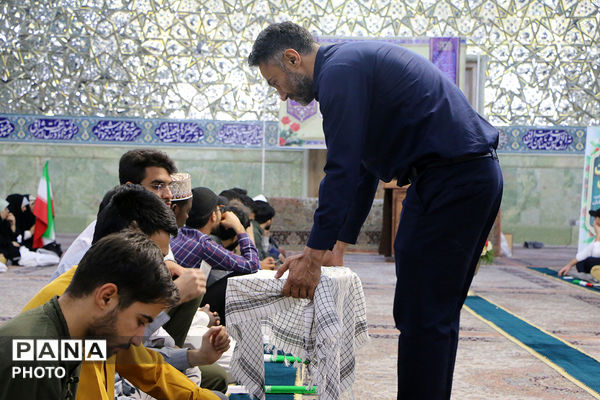 جشن ازدواج طلبگی ۲۰۰ زوج در حرم حضرت معصومه(س)
