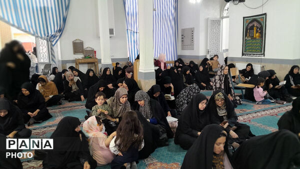 مراسم دعای عرفه در مسجد صاحب الزمان شهرستان کوهدشت