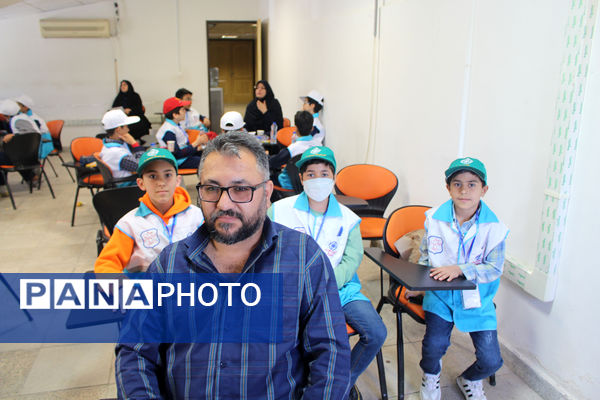 رقابت گروه‌های منتخب مدارس پسرانه استان قم در نخستین جشنواره سفیران سلامت 