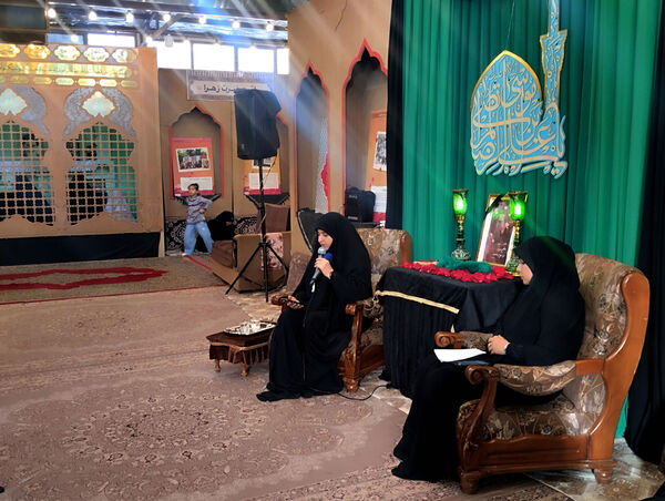 محفل شعرخوانی نخبگان ادبی با حضور مشاور رئیس‌جمهور شهید در قم
