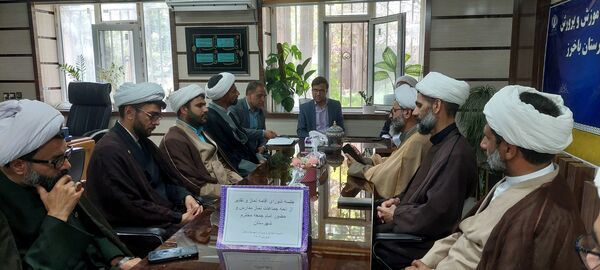 تقدیر از امام جماعت‌های مدارس باخرز