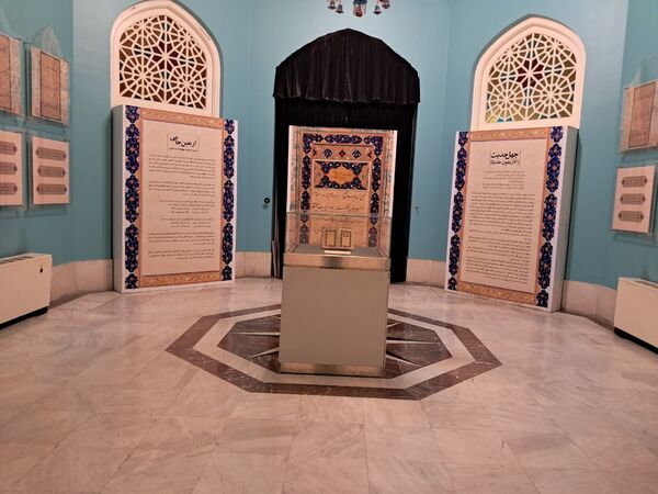  سفری فرهنگی دانش‌آموزان ملاردی به کتابخانه و موزه ملک