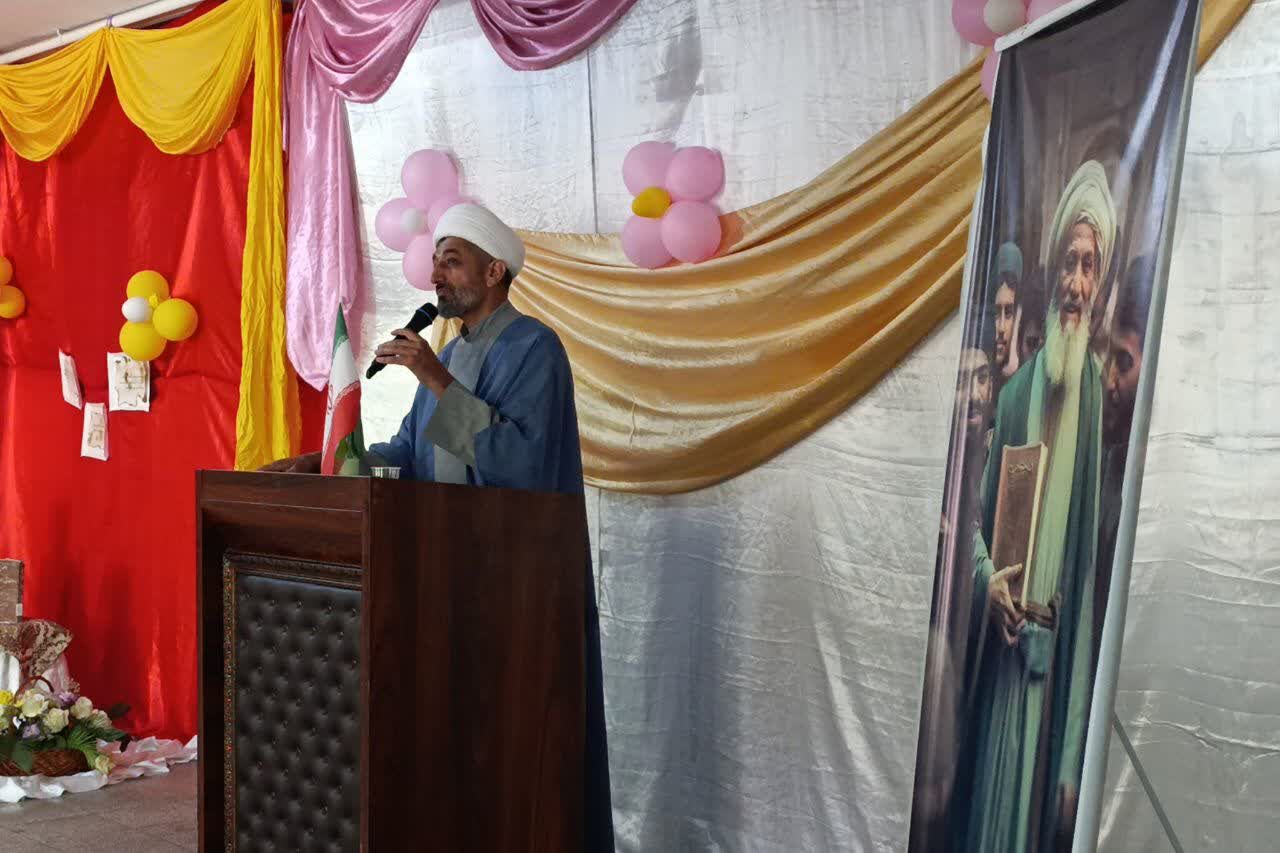 نکوداشت شیخ کلینی در مدرسه ناحیه چهار شیراز