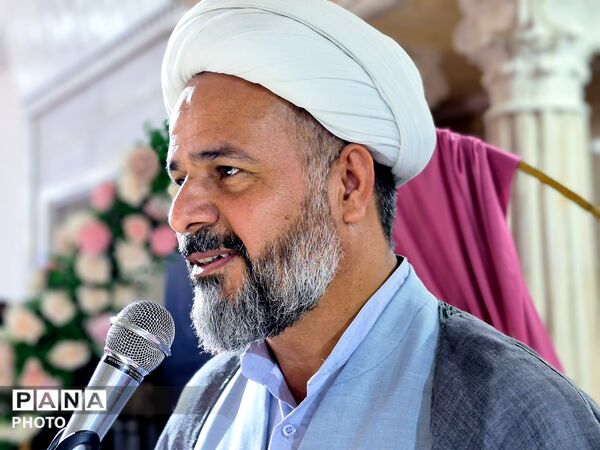 مراسم تجلیل و تقدیر از فرهنگیان در عنبرآباد