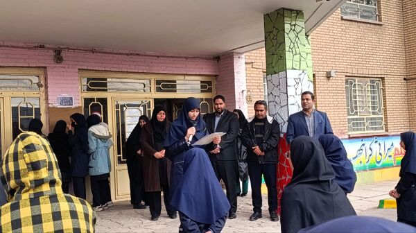 مانور زلزله در دبیرستان حضرت سکینه