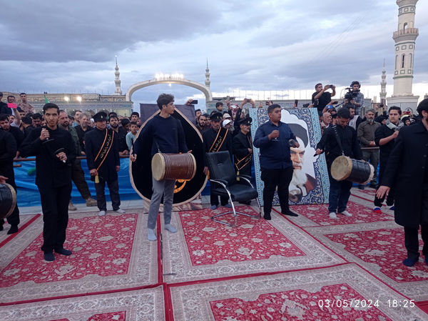 مراسم تشییع و خاکسپاری دو شهید گمنام دوران دفاع مقدس در قم
