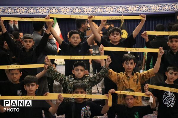 طنین «احلی من العسل» در حرم؛ عهد دوباره نوجوانان با عاشورا