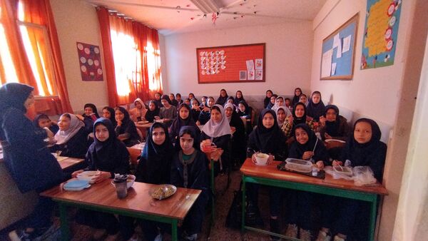 ۱۳ آبان روز دانش آموز و شهادت حضرت فاطمه زهرا در مدرسه مهندس رحمانی فرد ناحیه ۱ مشهد مقدس