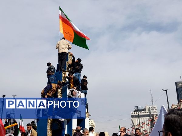 در قاب اتحاد؛ روایت تصویری ۲۲ بهمن