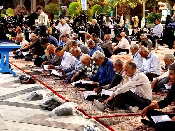 قرائت دعای کمیل در شهرستان کاشمر 