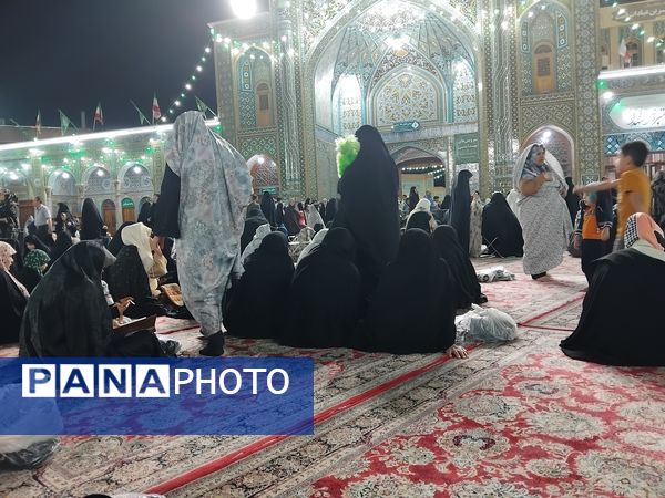 حال و هوای حرم حضرت معصومه(س) در روزهای پایانی نوروز