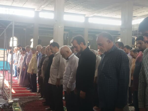 نماز جمعه با حضور پرشور مردم ولایتمدار نیشابور 