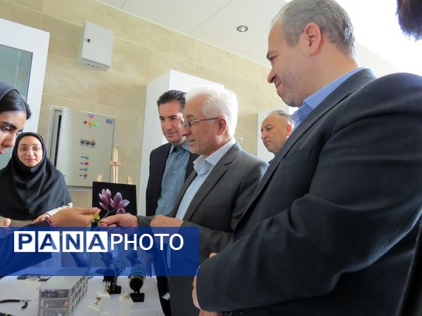 آیین تجلیل از معلمان نمونه استانی در بجنورد