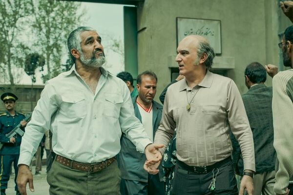 «آنتیک» در کمتر از یک هفته صدرنشین گیشه شد