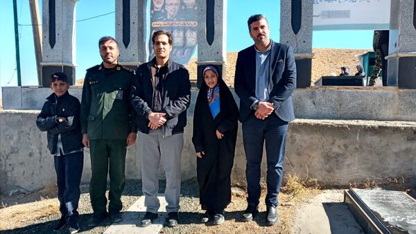 همایش پیاده‌روی صبحگاهی همزمان با هفته بسیج در روستای کمک سفلی اسدآباد