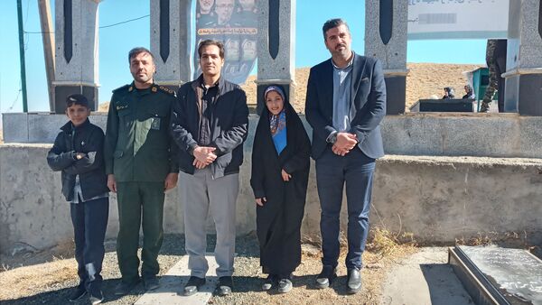 همایش پیاده‌روی صبحگاهی همزمان با هفته بسیج در روستای کمک سفلی اسدآباد