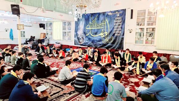 اعتکاف دانش‌آموزی در گرگان
