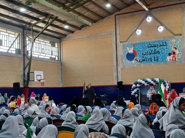 روزی پر نشاط و جان تازه در رگ‌های مدرسه