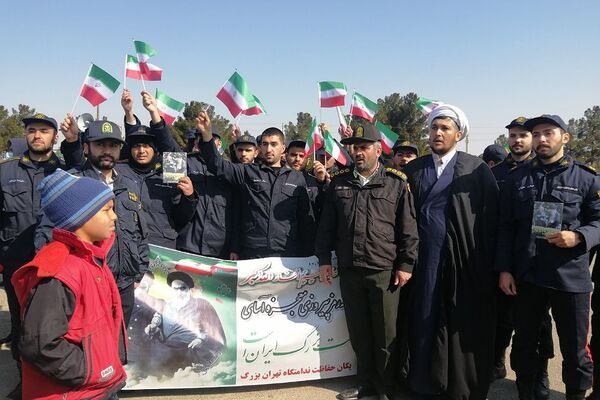 شکوه همبستگی مردم شهید پرور فشافویه در راهپیمایی ۲۲ بهمن