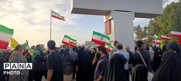 خروش حماسی مردم انقلابی بندرعباس در تجدید میثاق با رهبر جدید انقلاب اسلامی