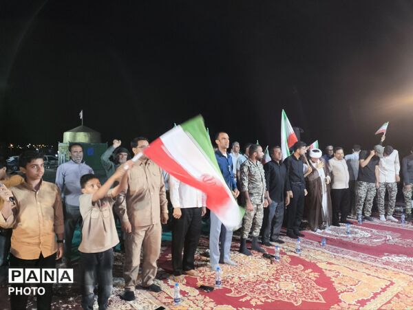 اجتماع پرشور مردم بنهکان (سندرک)؛ تجدید بیعت با رهبری و حمایت از نیروهای مسلح