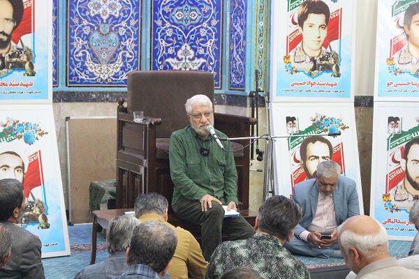 نوای خاطره انگیز حاج صادق آهنگران در یادواره شهدای مسجد المهدی(عج) قم

