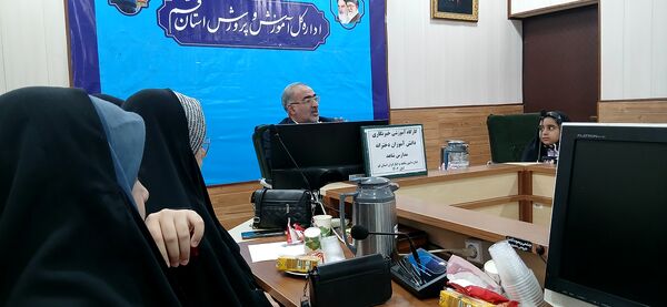 کارگاه مهارت خبرنگاری دانش‌آموزان مدارس شاهد قم